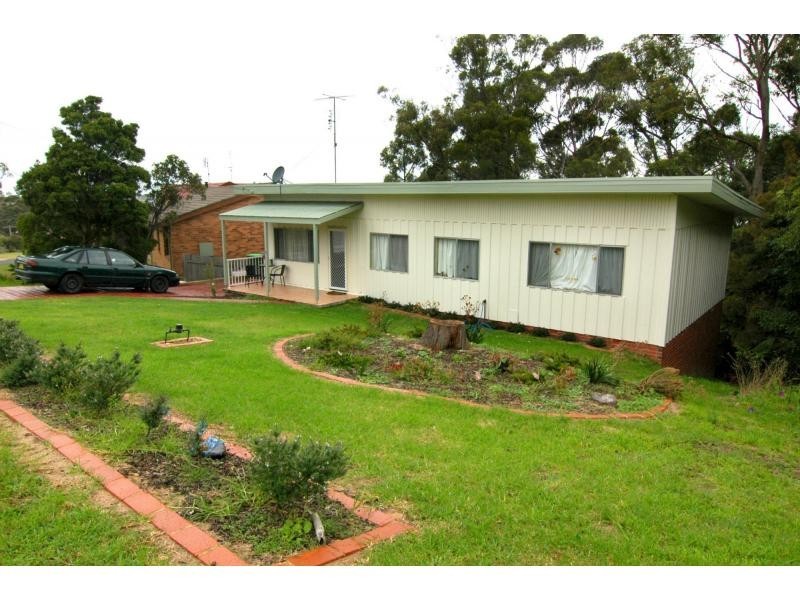 18 Bay Street, Eden NSW 2551