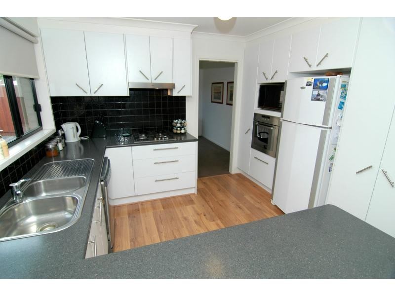 13 Lake Street North, Eden NSW 2551