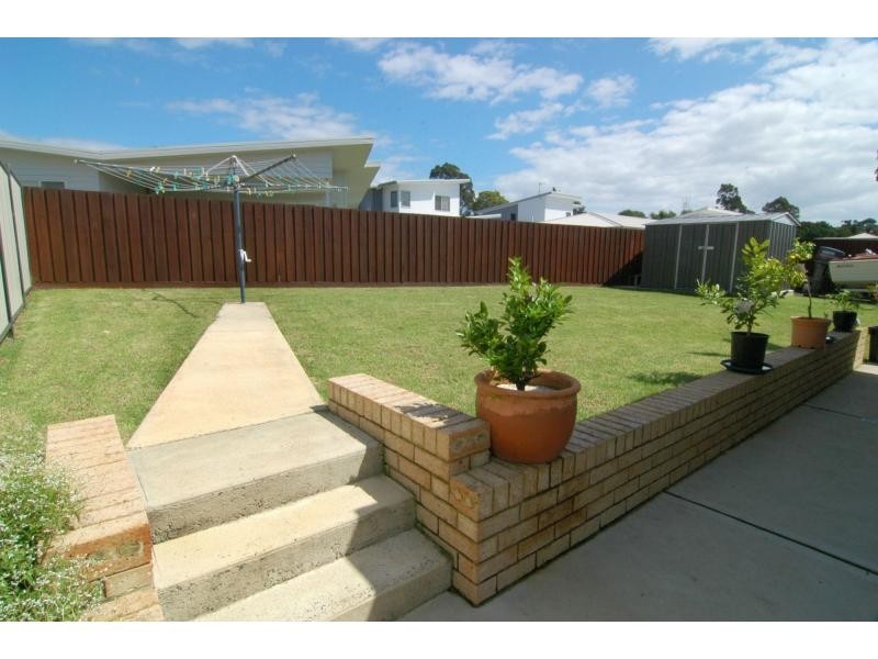 13 Lake Street North, Eden NSW 2551