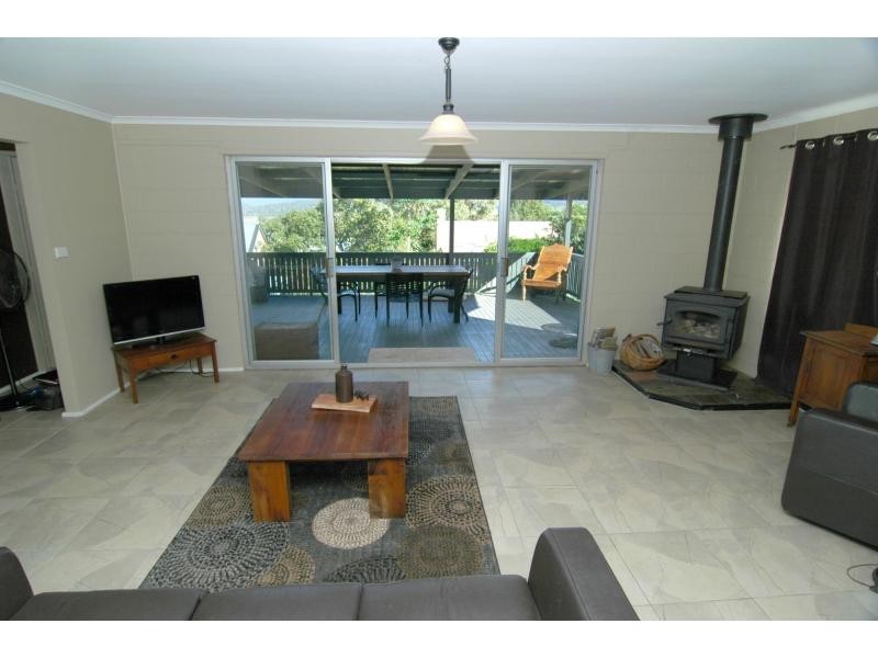 6 Ives Street, Pambula NSW 2549