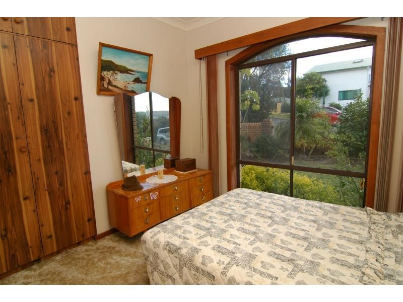 8 Bimmil Street, Eden NSW 2551