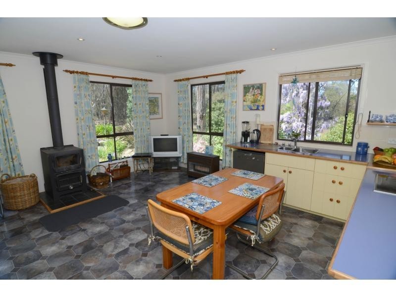 17 Settlers Road, Greigs Flat NSW 2549