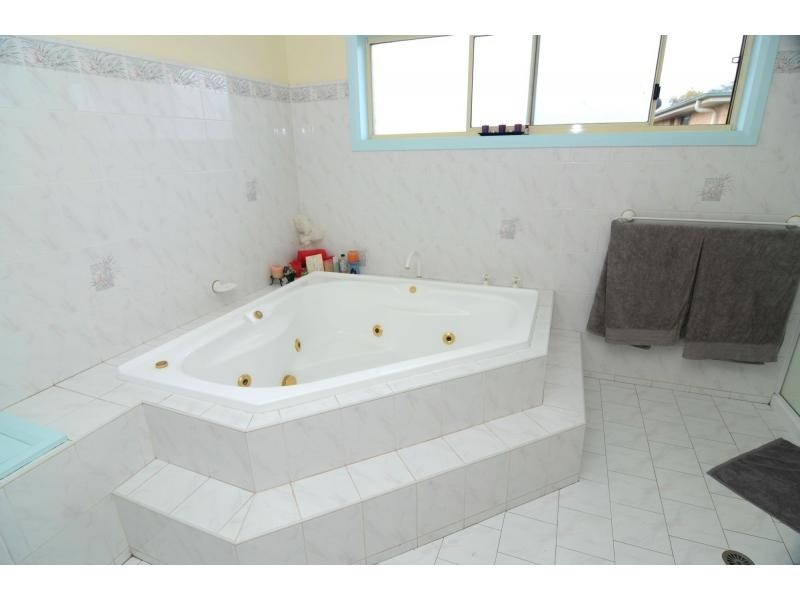 6 Little Bimmil Street, Eden NSW 2551