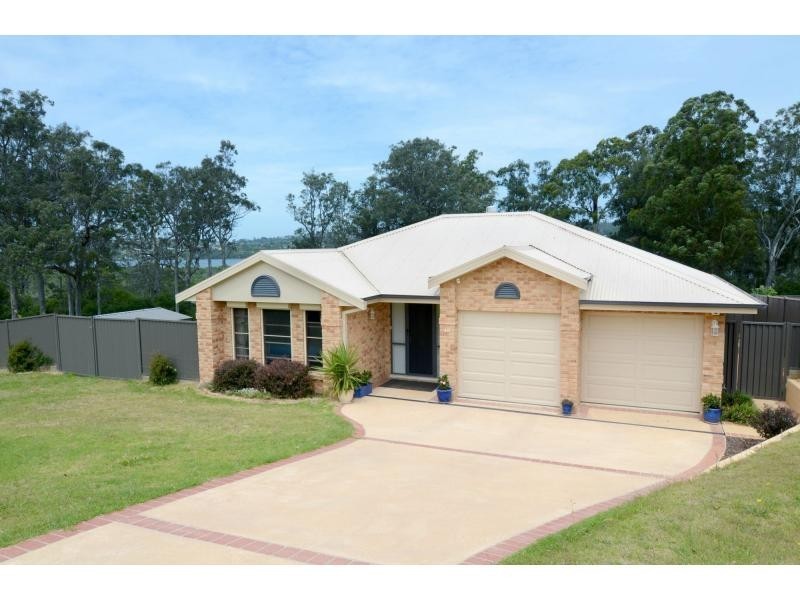 19 Kingfisher Circuit, Eden NSW 2551