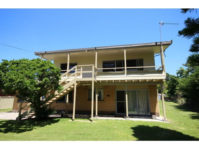 1 Emblen Street, Eden NSW 2551