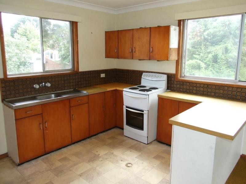 1 Emblen Street, Eden NSW 2551