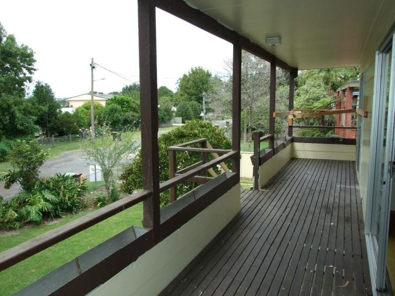 1 Emblen Street, Eden NSW 2551