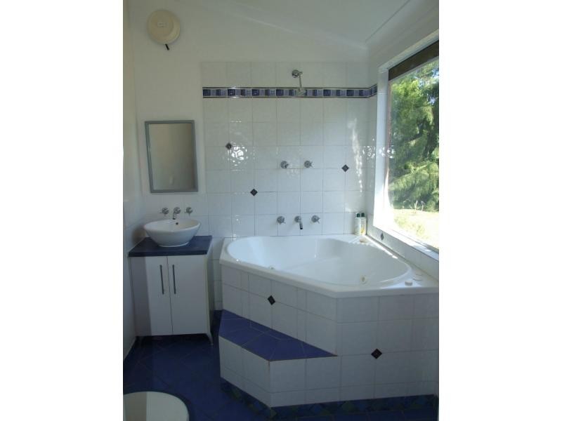 620 Back Creek Road, Lochiel NSW 2549