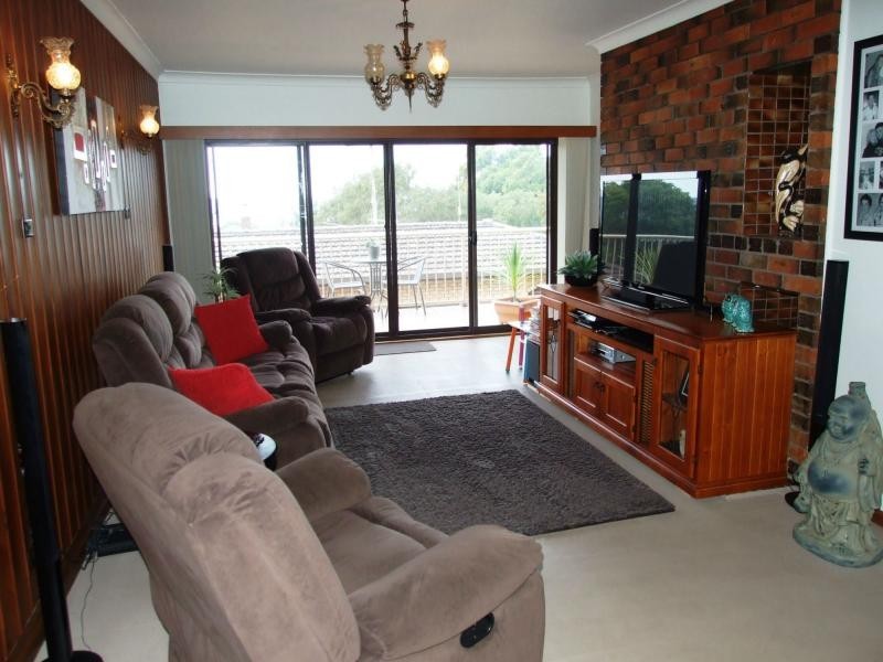 8 Bimmil Street, Eden NSW 2551