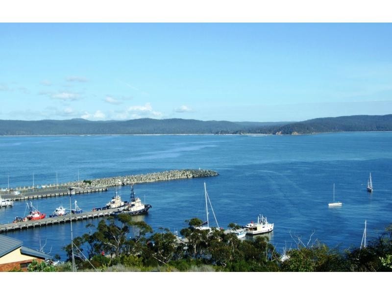 235 Imlay Street, Eden NSW 2551