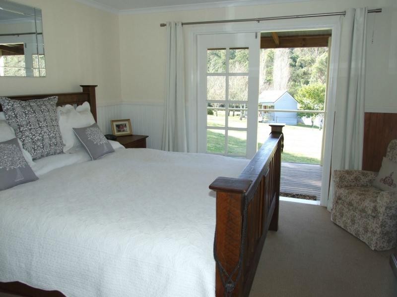 676 Mt Darragh Road, Lochiel NSW 2549