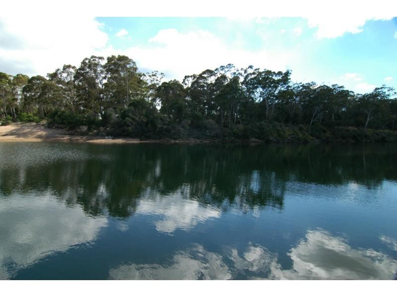 L5 Barongarook Road, Kiah NSW 2551