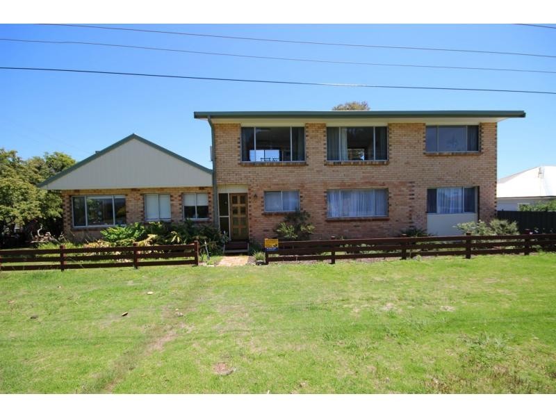 228 Imlay Street, Eden NSW 2551