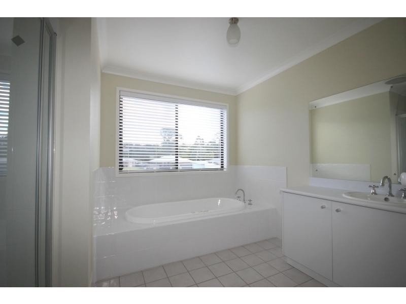 15 Wave Street, Eden NSW 2551