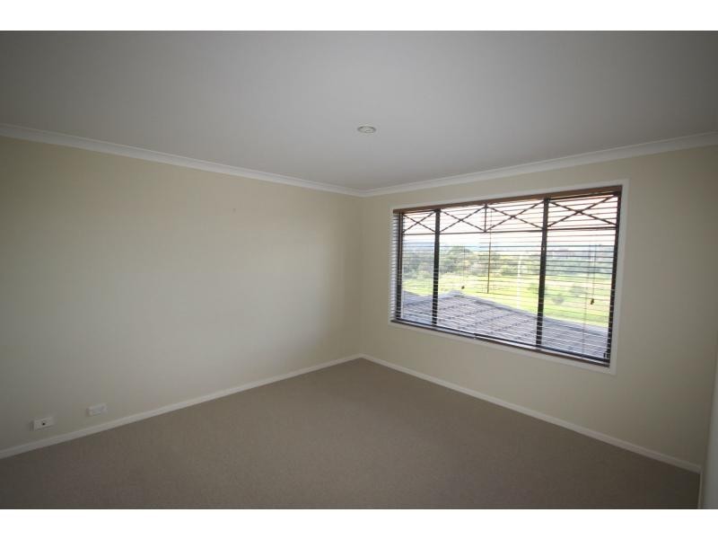 15 Wave Street, Eden NSW 2551