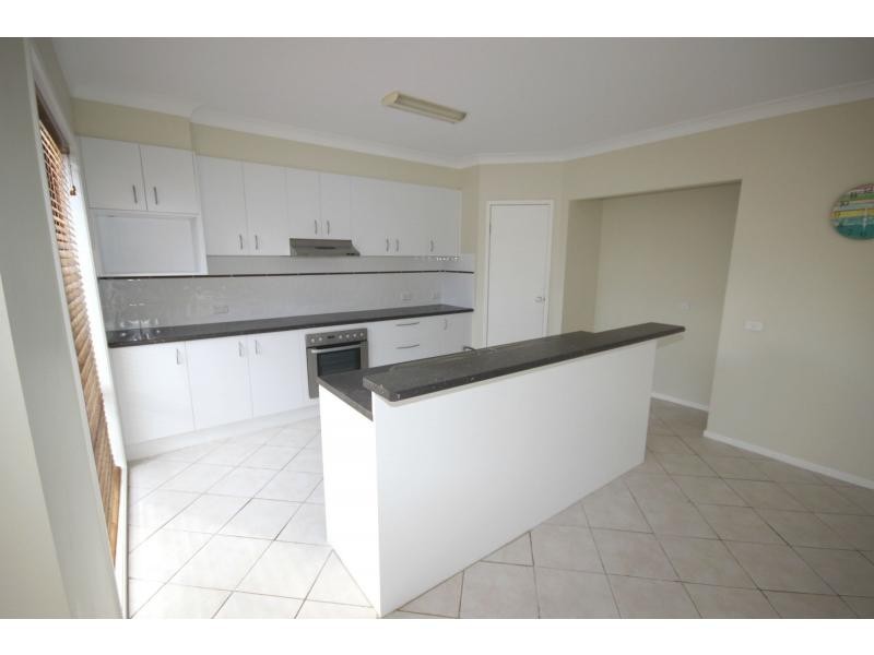 15 Wave Street, Eden NSW 2551