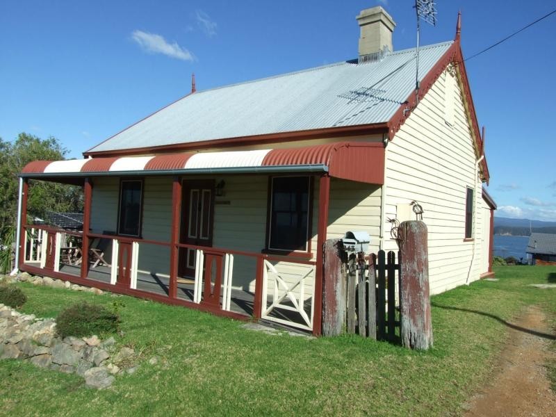 243 Imlay Street, Eden NSW 2551
