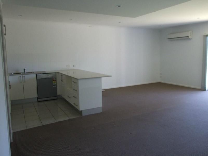 2/85 Princes Highway, Eden NSW 2551