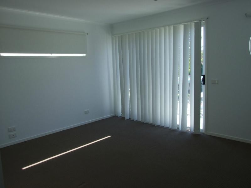 2/85 Princes Highway, Eden NSW 2551