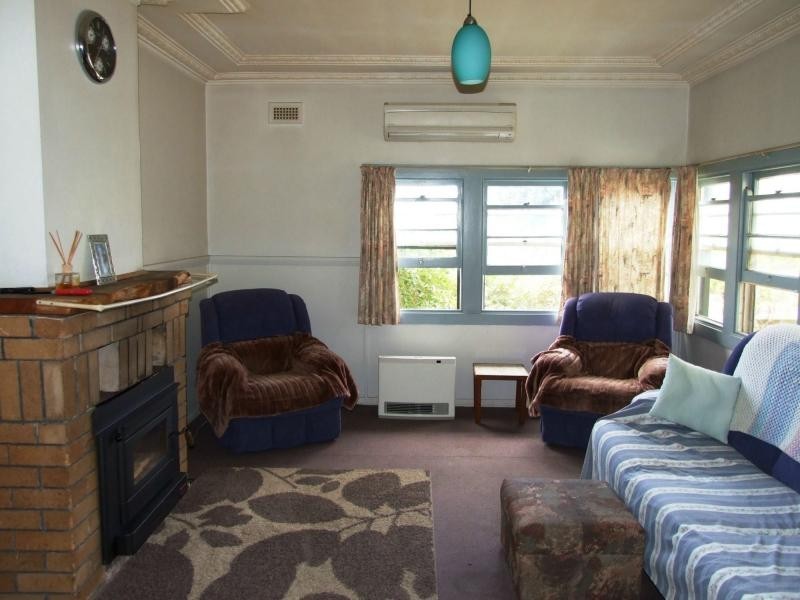 27 Mitchell Street, Eden NSW 2551