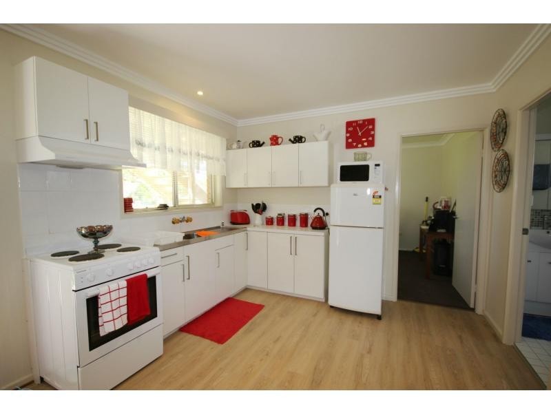 2/1 Emblem Street, Eden NSW 2551