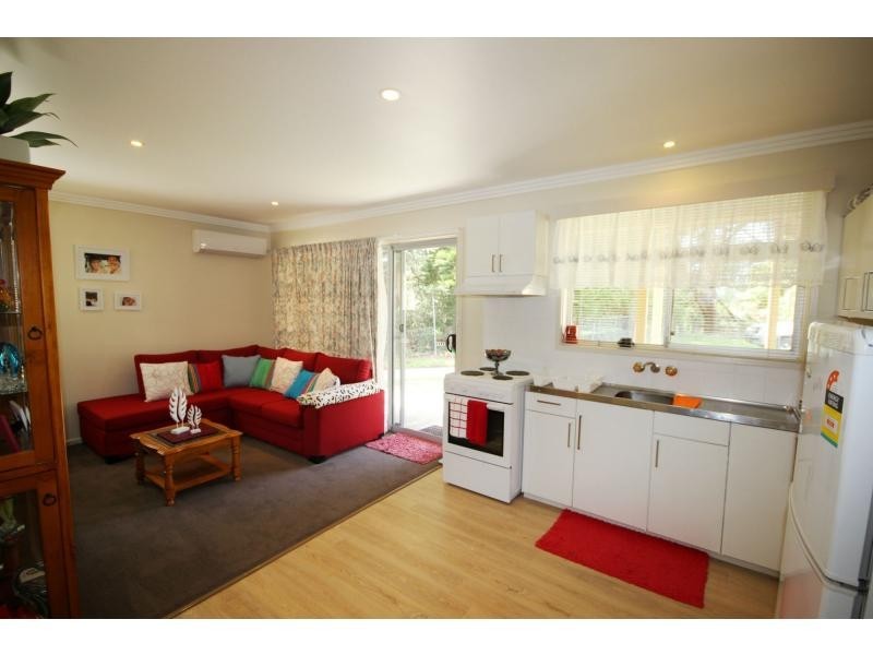 2/1 Emblem Street, Eden NSW 2551