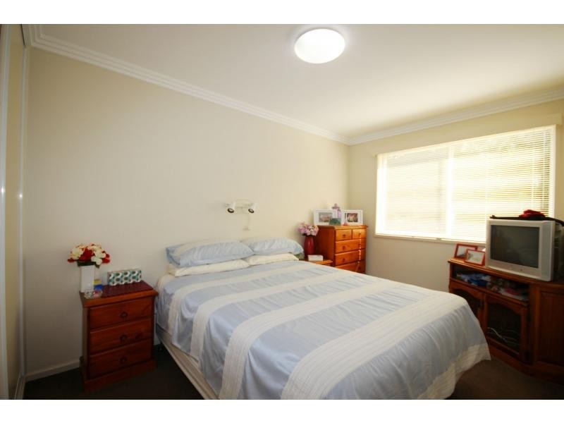 2/1 Emblem Street, Eden NSW 2551