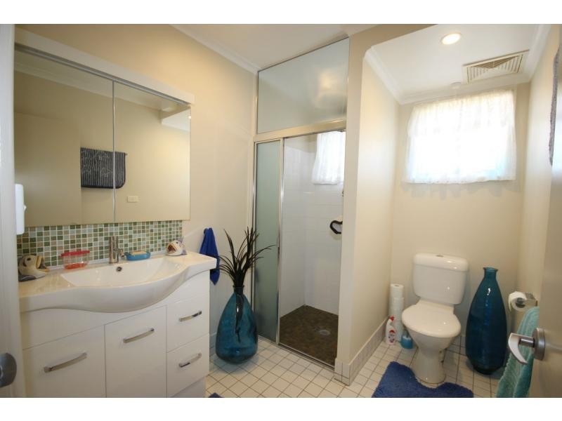 2/1 Emblem Street, Eden NSW 2551