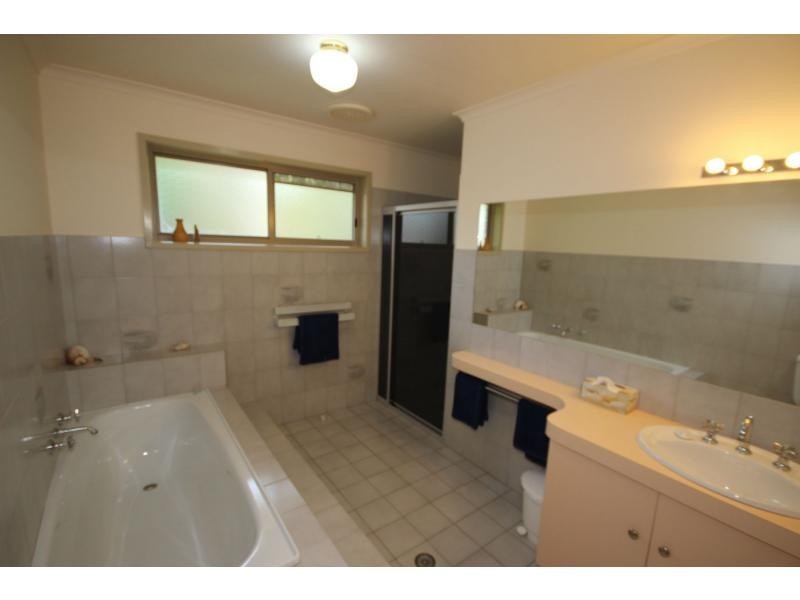 14 Andrea Street, Eden NSW 2551