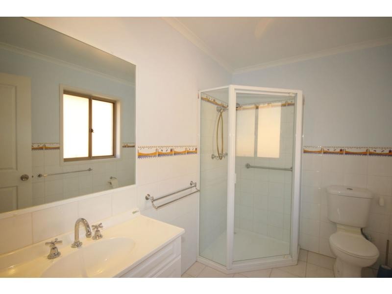 Duplex 2/3 Hollis Court, Merimbula NSW 2548