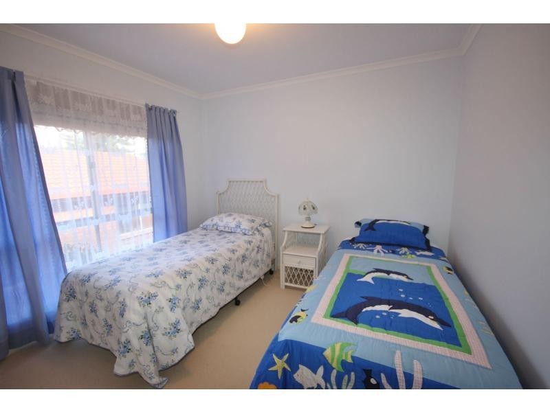 Duplex 2/3 Hollis Court, Merimbula NSW 2548