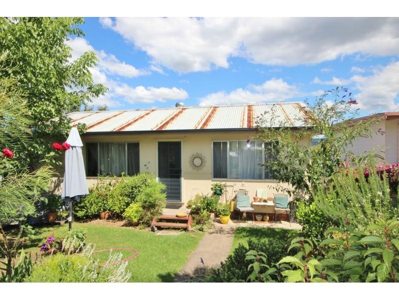 Duplex 1 & 2/14 Brunker Street, Pambula NSW 2549