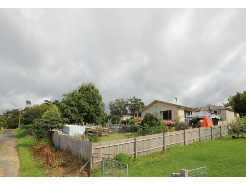 Duplex 1 & 2/14 Brunker Street, Pambula NSW 2549