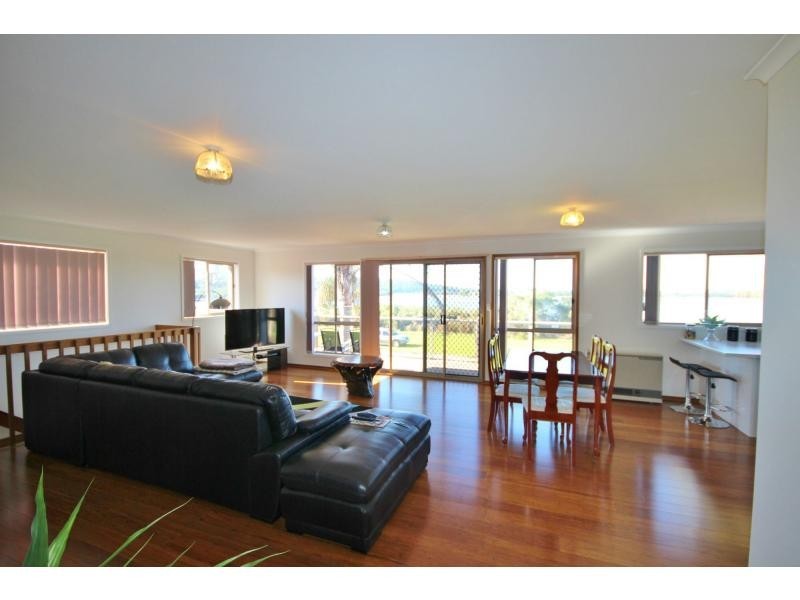 44 Lakeside Drive, Eden NSW 2551