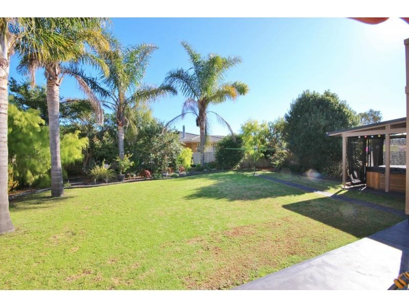 44 Lakeside Drive, Eden NSW 2551