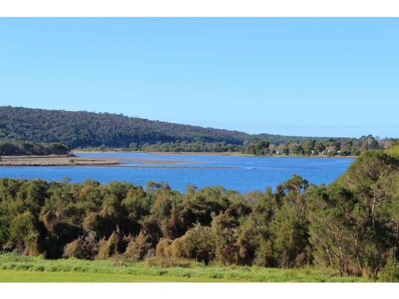 44 Lakeside Drive, Eden NSW 2551