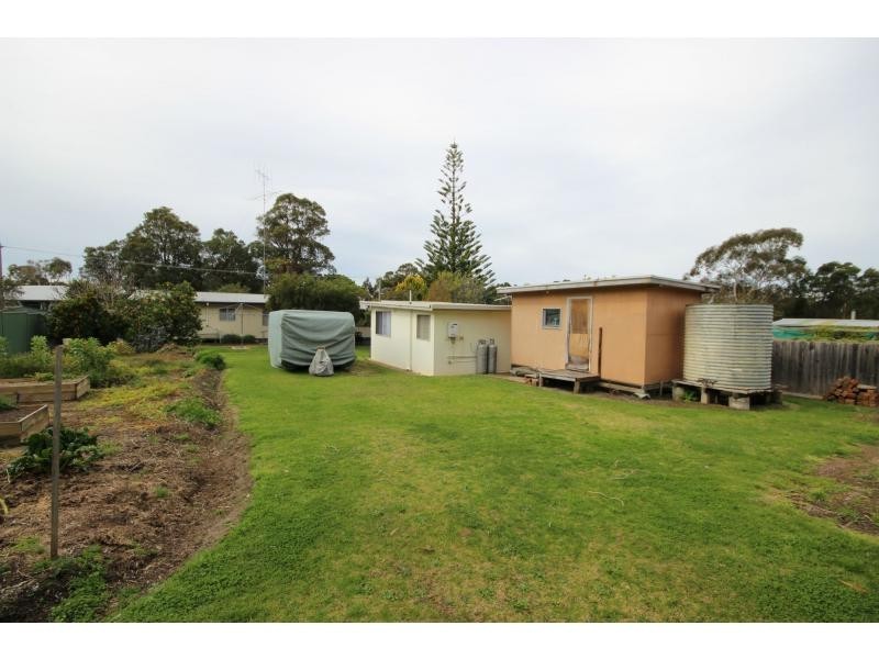 5 Hunter Street, Mallacoota VIC 3892