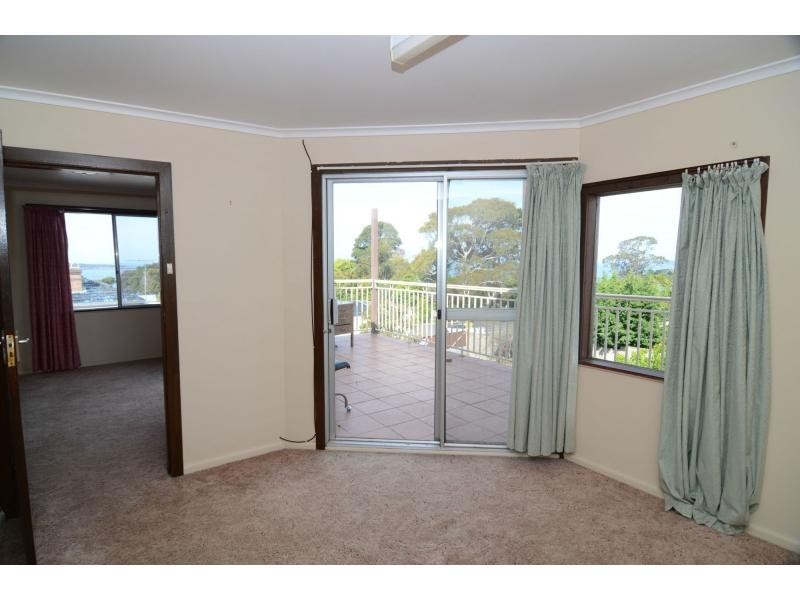 2/14 Bass Street, Eden NSW 2551