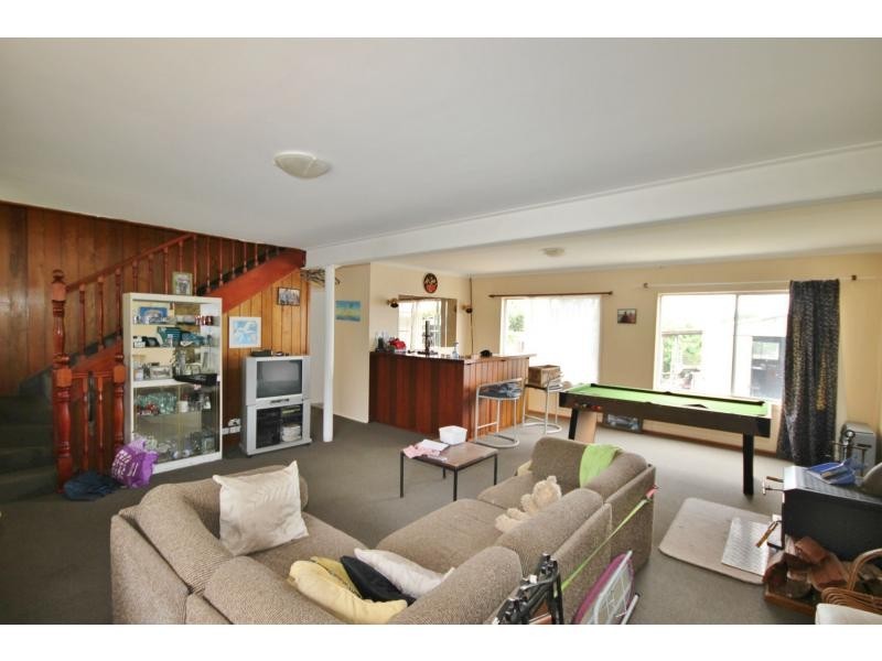 2 Emblen Street, Eden NSW 2551