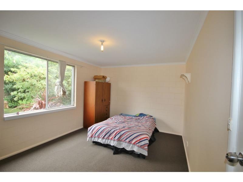 2 Emblen Street, Eden NSW 2551