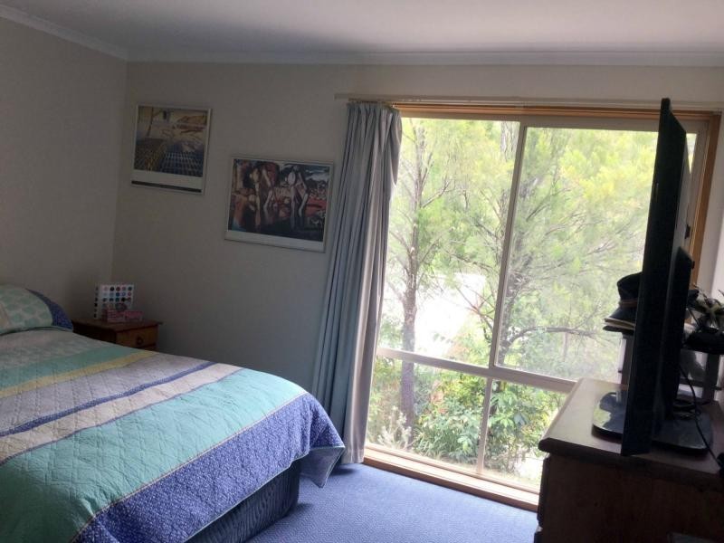 2/4 The Mews, Eden NSW 2551