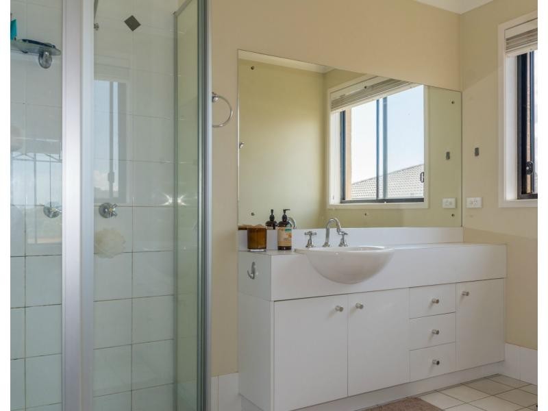 15 Wave Street, Eden NSW 2551