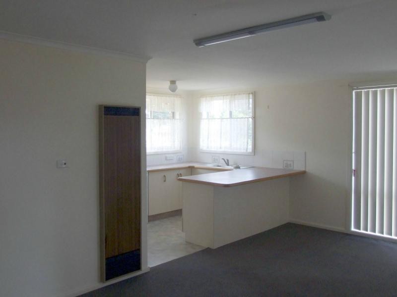 2/9 Yule Street, Eden NSW 2551