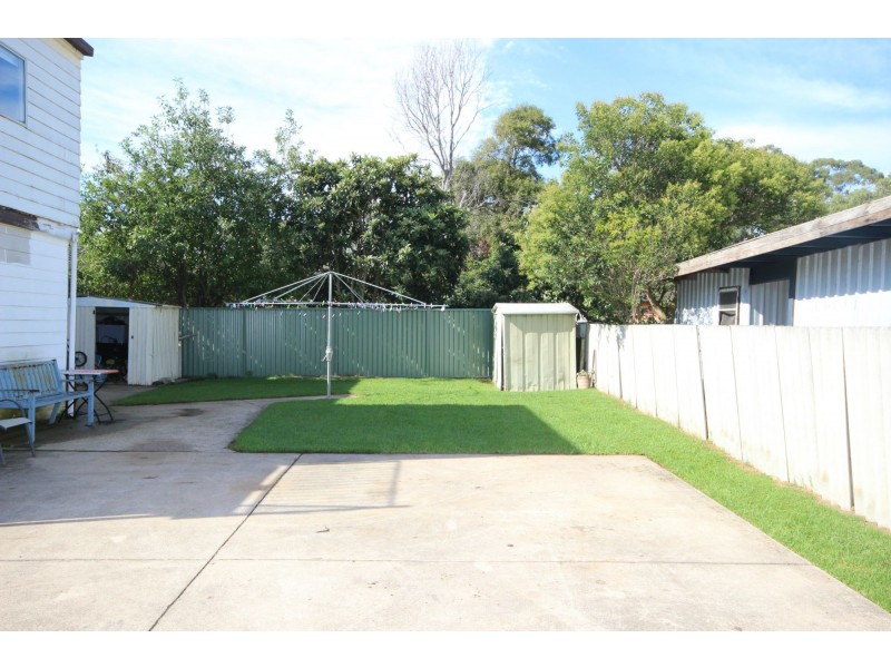 15 Emblen Street, Eden NSW 2551