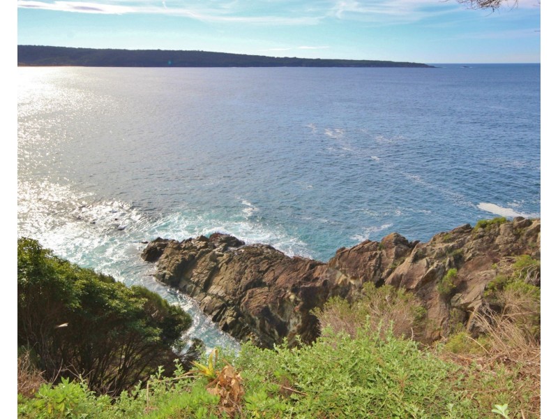 16 Yule Street, Eden NSW 2551