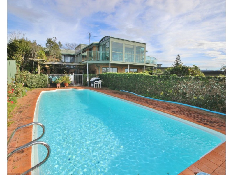 16 Yule Street, Eden NSW 2551