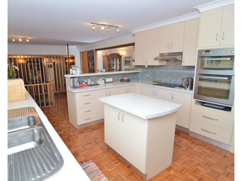 16 Yule Street, Eden NSW 2551