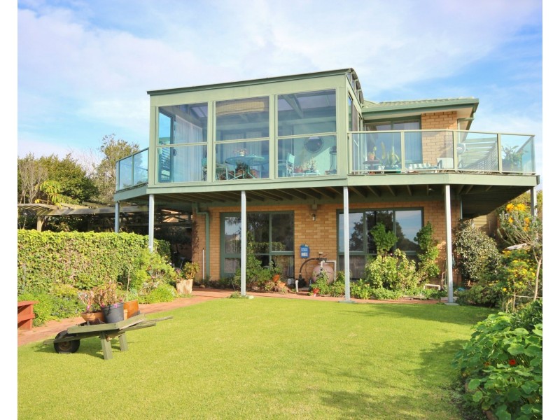 16 Yule Street, Eden NSW 2551