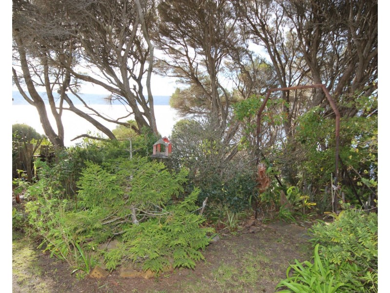 16 Yule Street, Eden NSW 2551