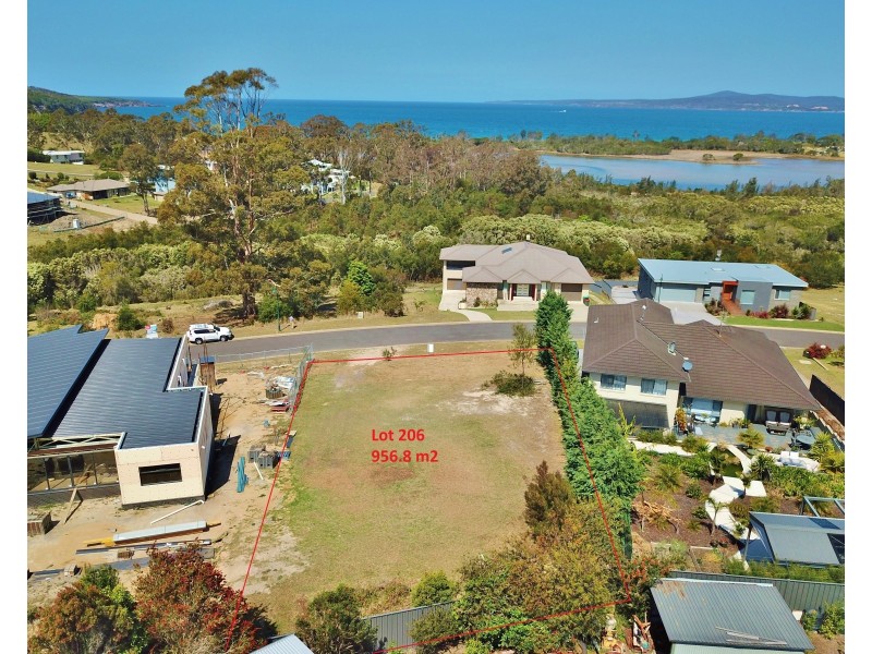 30 Kingfisher Circuit, Eden NSW 2551